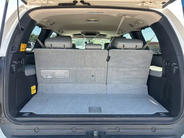 Used 2013 White Toyota Platinum image 30