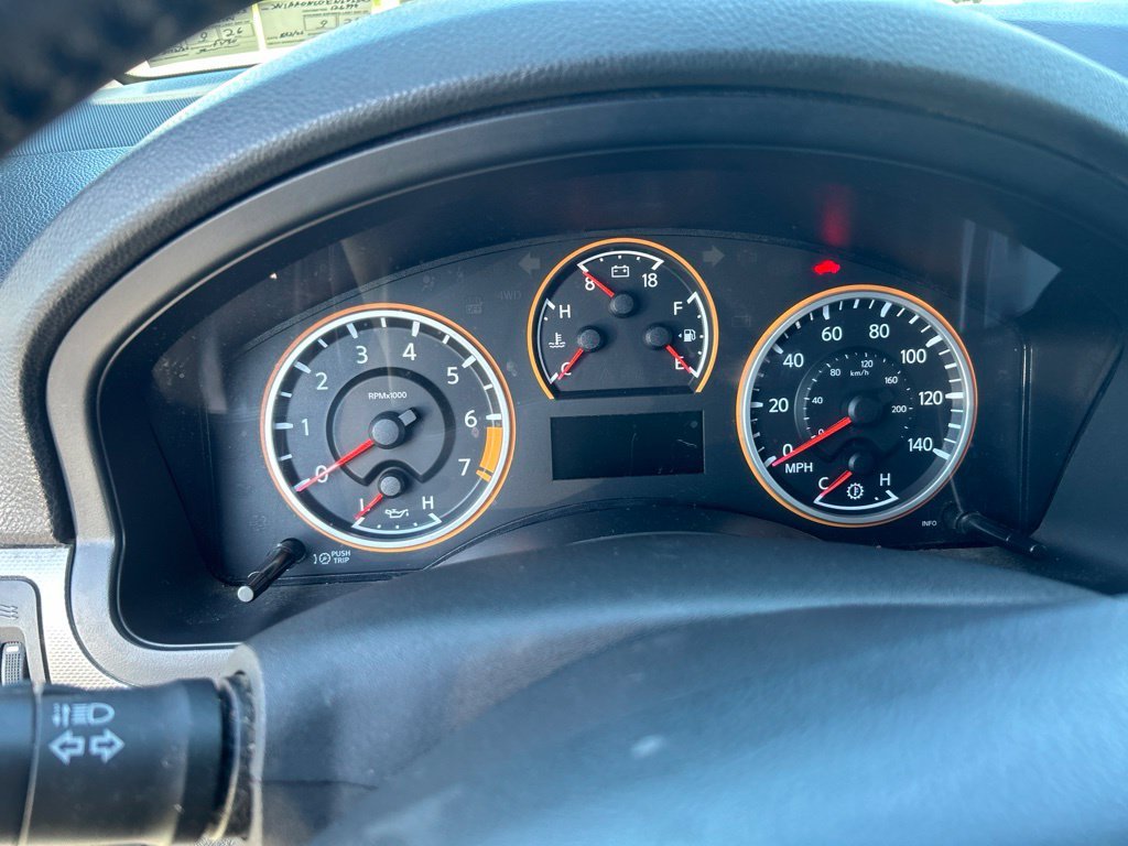 Used 2014 Gray Nissan SV image 12