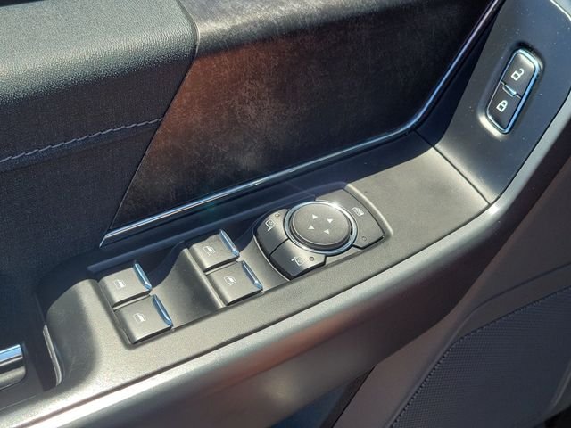 Certified Used 2023 Oxford White Ford XLT image 16