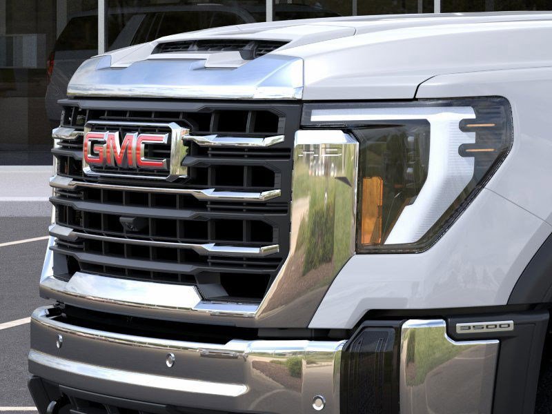 2025 GMC Sierra 3500HD SLE - Photo 13
