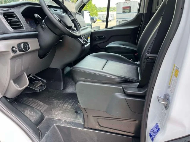 New 2027 Oxford White Ford Passenger Van XL image 25
