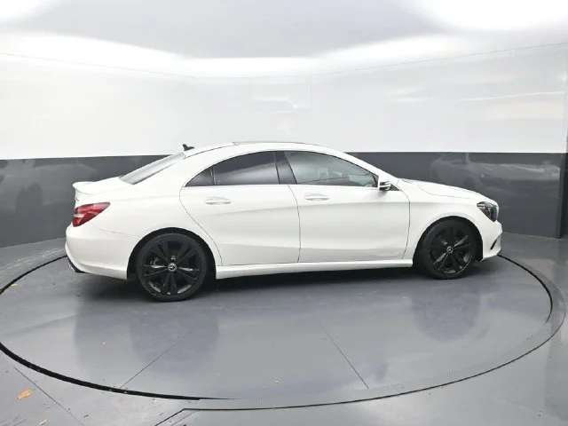 Used 2019  Mercedes-Benz CLA 250 image 9
