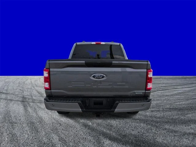 Used 2021 Gray Metallic Ford XL image 5