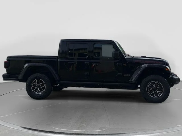 New 2026 Black Clear-Coat Exterior Paint Jeep Rubicon image 2