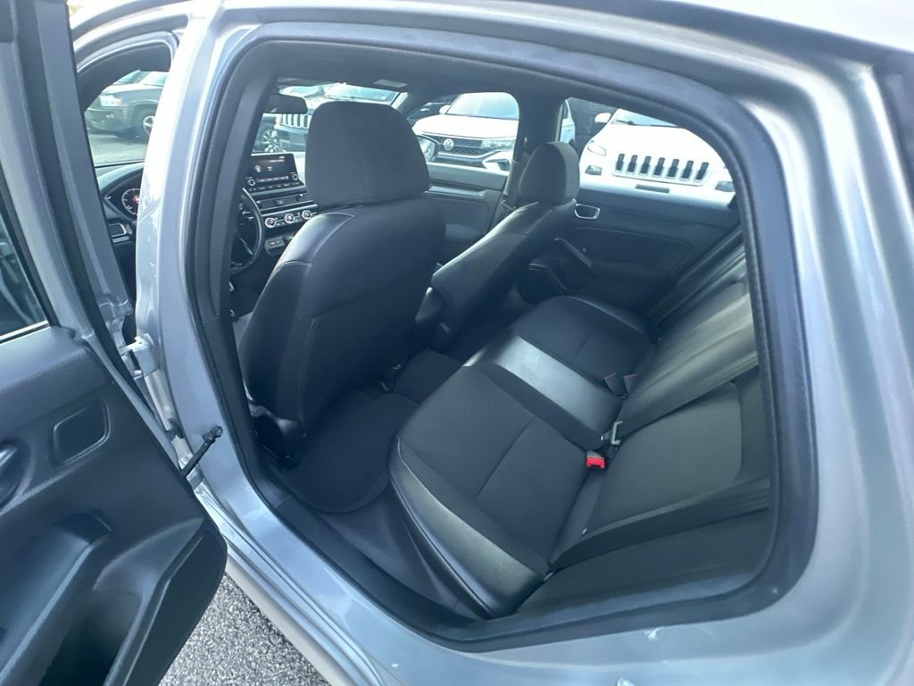 Used 2024  Honda Sport image 21