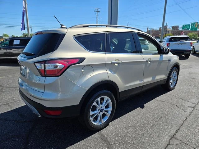 Used 2018 Gold Ford SE image 8