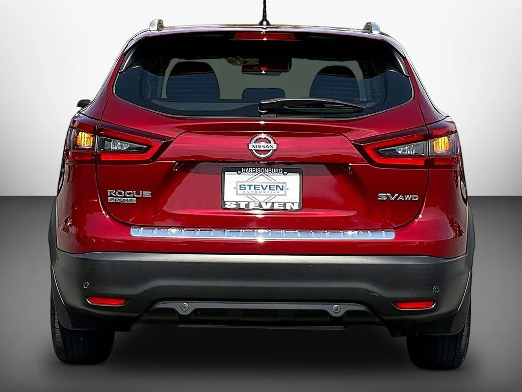Used 2021 Scarlet Nissan SV image 5