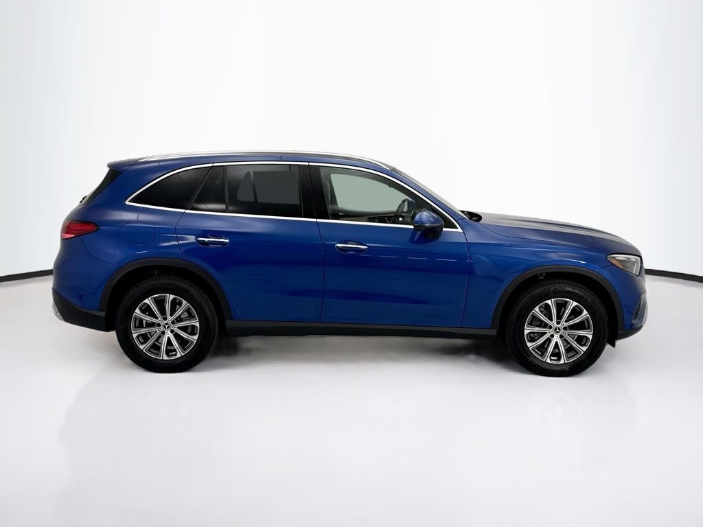 Used 2026 Starling Blue Metallic Mercedes-Benz GLC 300 image 4
