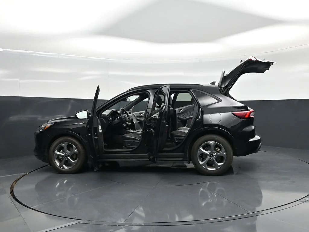 Used 2024 Black Ford ST-Line image 31