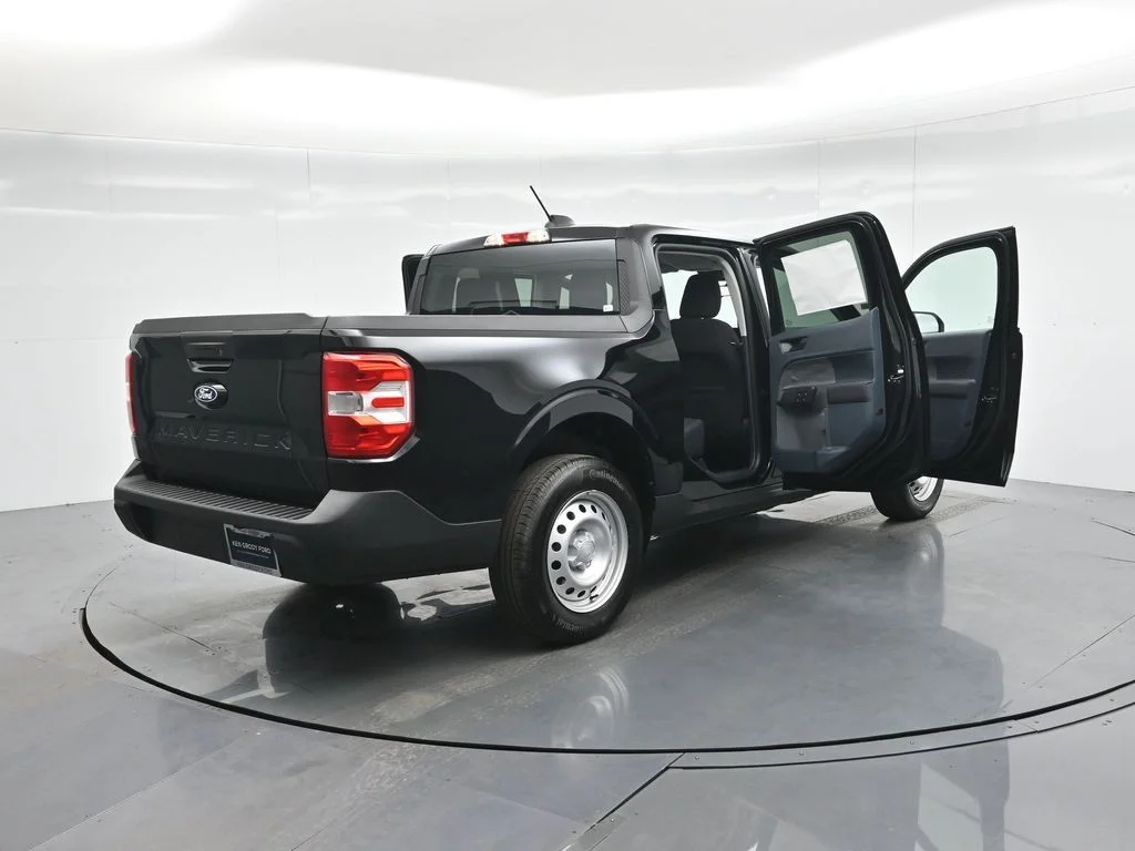 Used 2025 Black Ford XL image 5