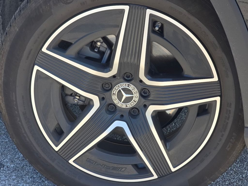 Certified Used 2026 Black Mercedes-Benz GLC 300 image 10