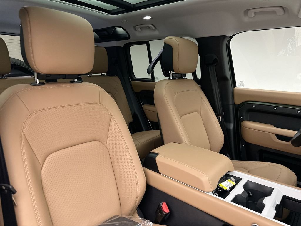 New 2026 Woolstone Green LAND ROVER S image 6