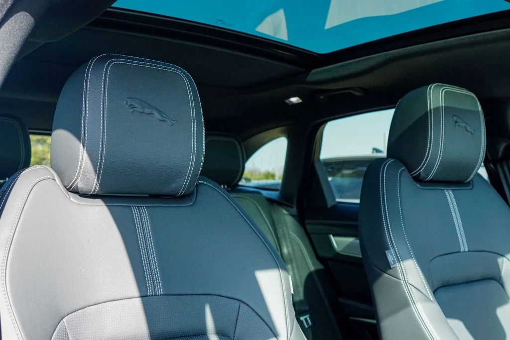 2026 Jaguar F-Pace R-Dynamic S - Photo 34