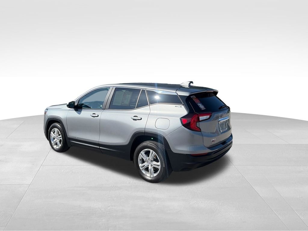 Used 2024 Silver GMC SLE image 4