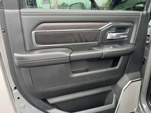 New 2026 Ceramic Gray Clear-Coat Exterior Paint RAM Laramie image 10