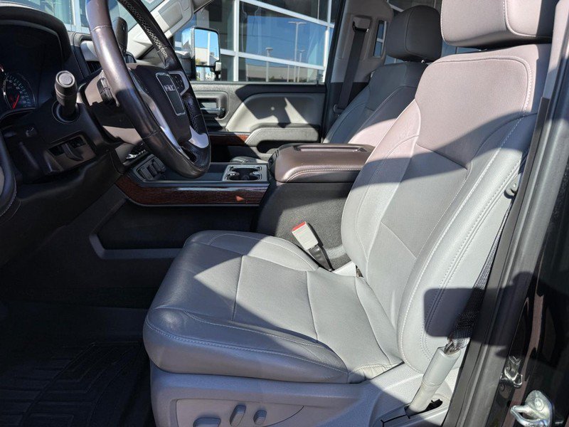 Used 2018 Onyx Black GMC SLT image 16