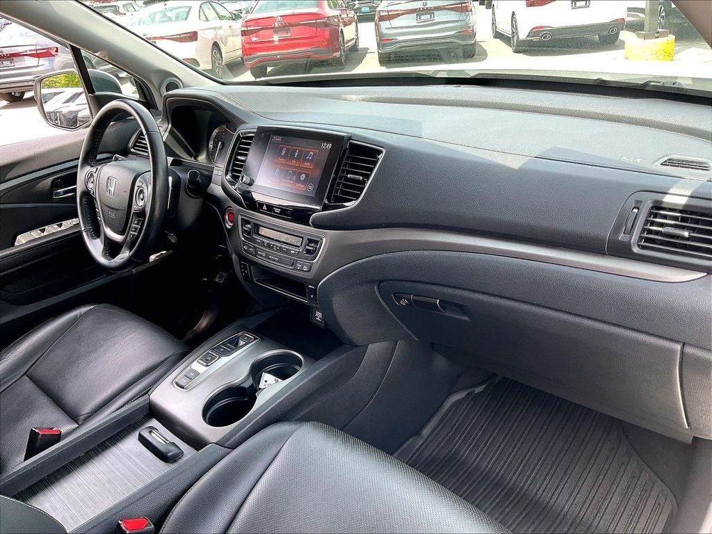 Used 2022 Platinum White Pearl Honda RTL image 13