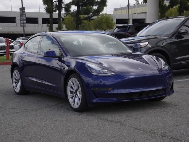 2022 Tesla Model 3 Base