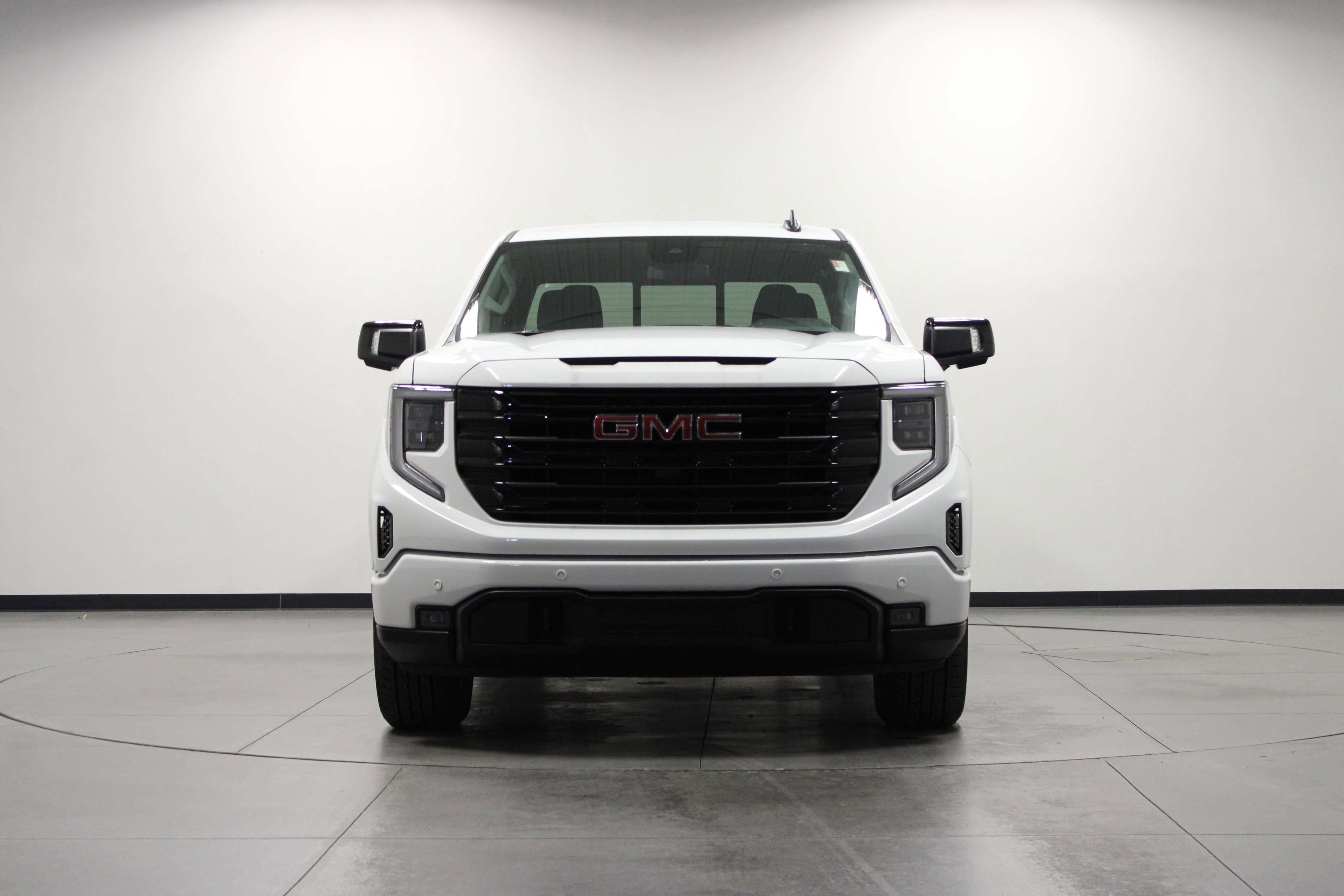 2025 GMC Sierra 1500 Elevation - Photo 8