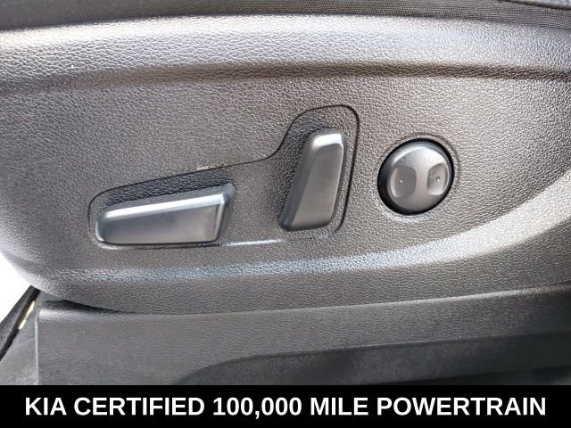 Used 2023 Silver Kia S image 22