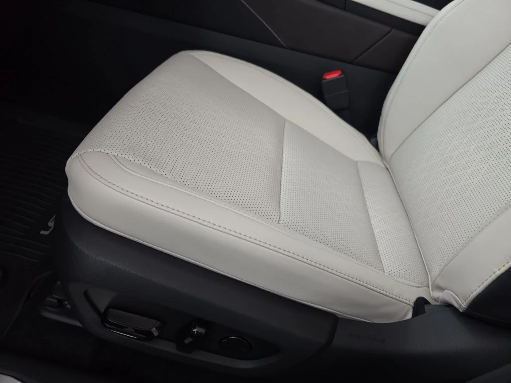 New 2026 Cloudburst Gray Lexus PREMIUM PLUS image 27
