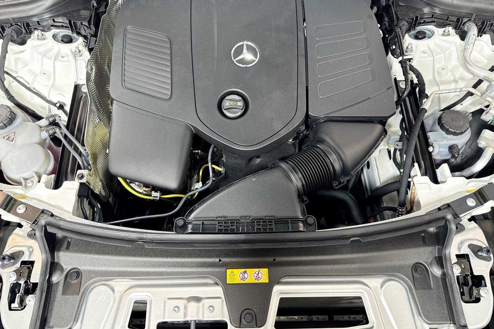 New 2026 Polar White Mercedes-Benz GLC 300 image 27