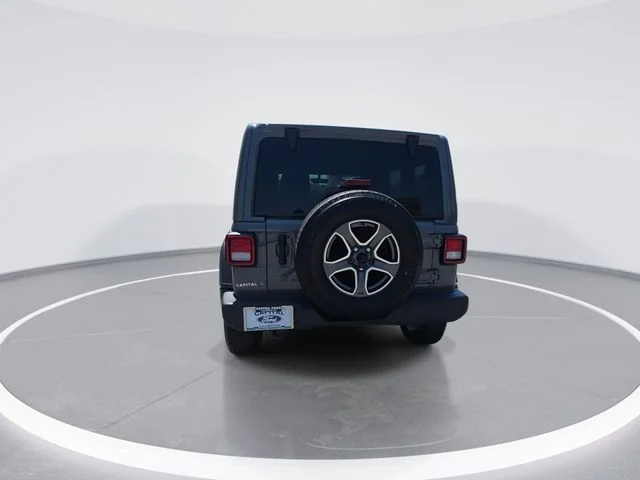 Used 2023 Gray Jeep Sport S image 7