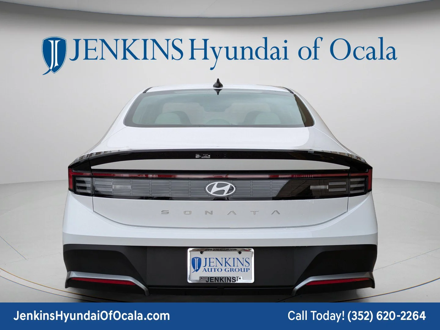 Used 2026 Serenity White Hyundai SE image 4