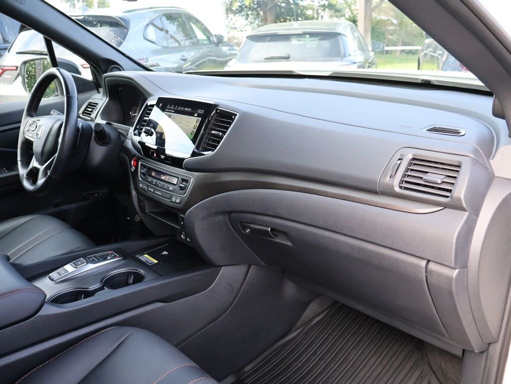 Used 2025  Honda TrailSport image 9