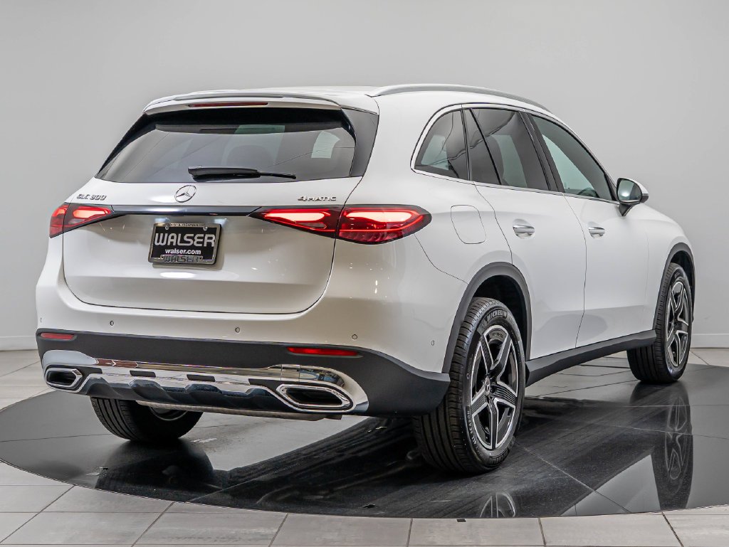 Used 2026 Polar White Mercedes-Benz GLC 300 image 10