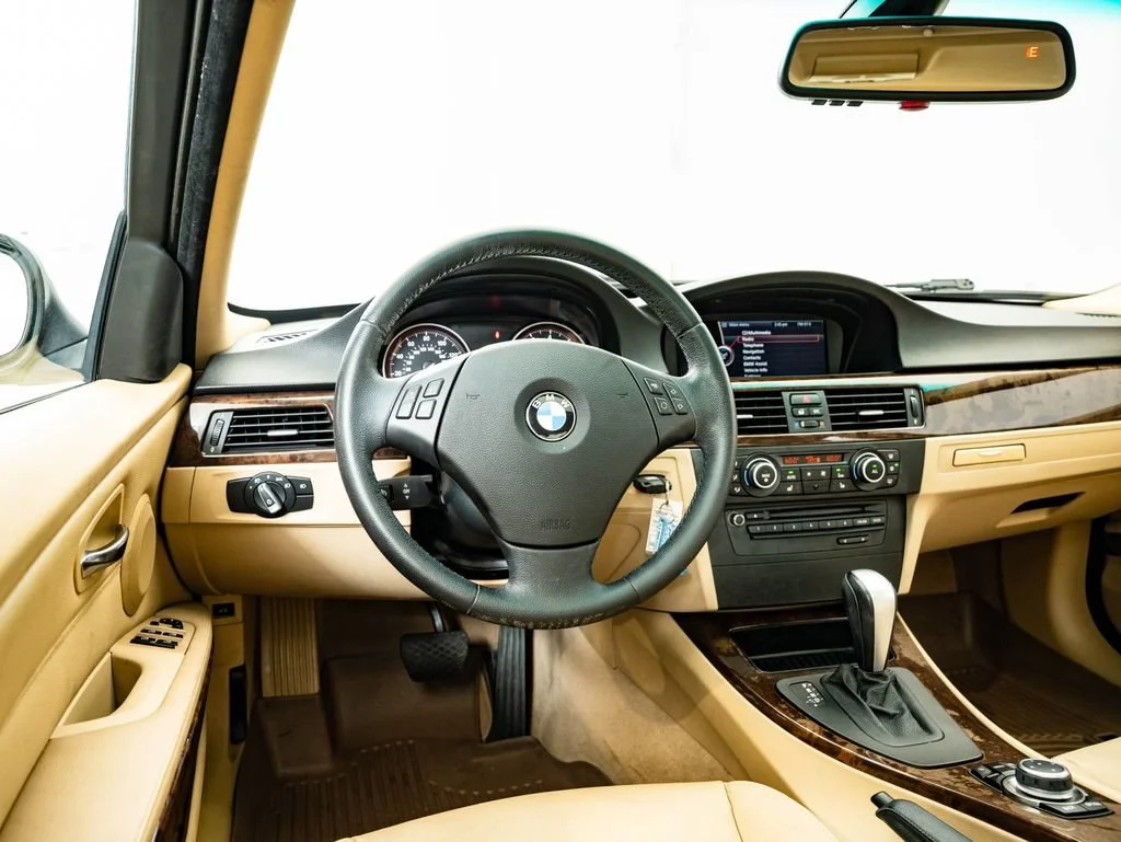 Used 2010 Alpine White BMW 328i image 32