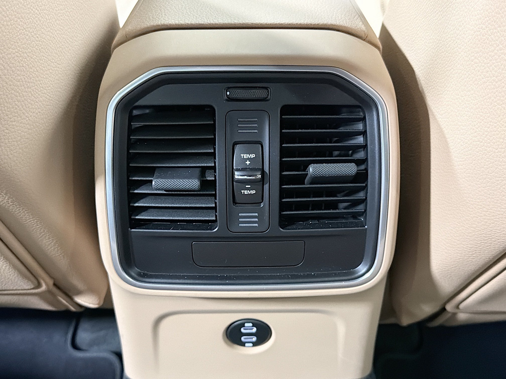 Certified Used 2026 White Porsche  image 20