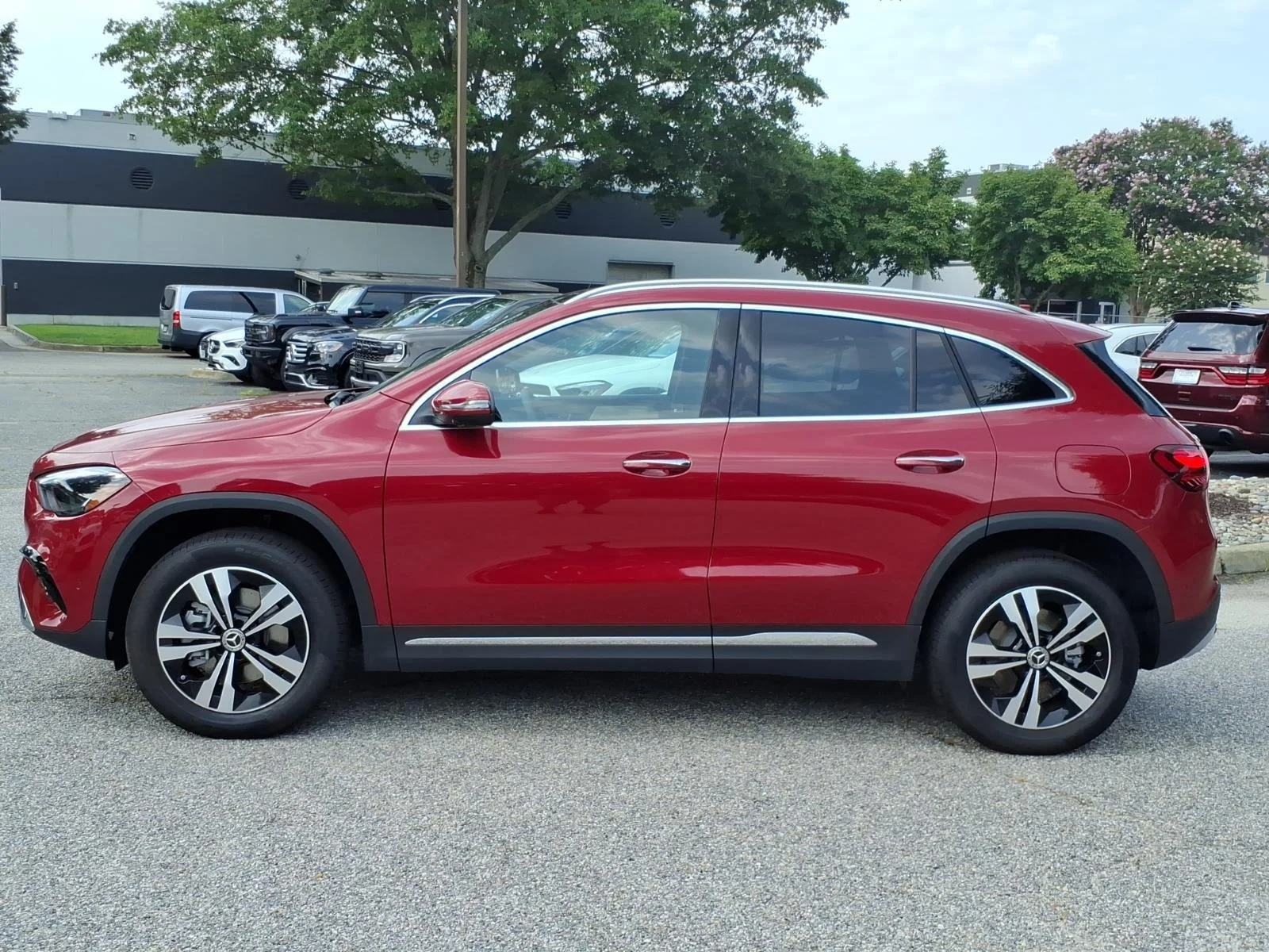 New 2026  Mercedes-Benz GLA 250 image 3