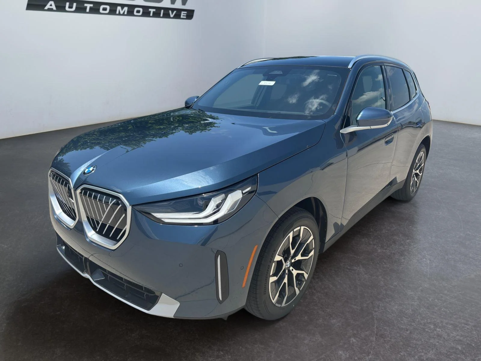New 2026 Arctic Race Blue metallic BMW 30 xDrive image 9