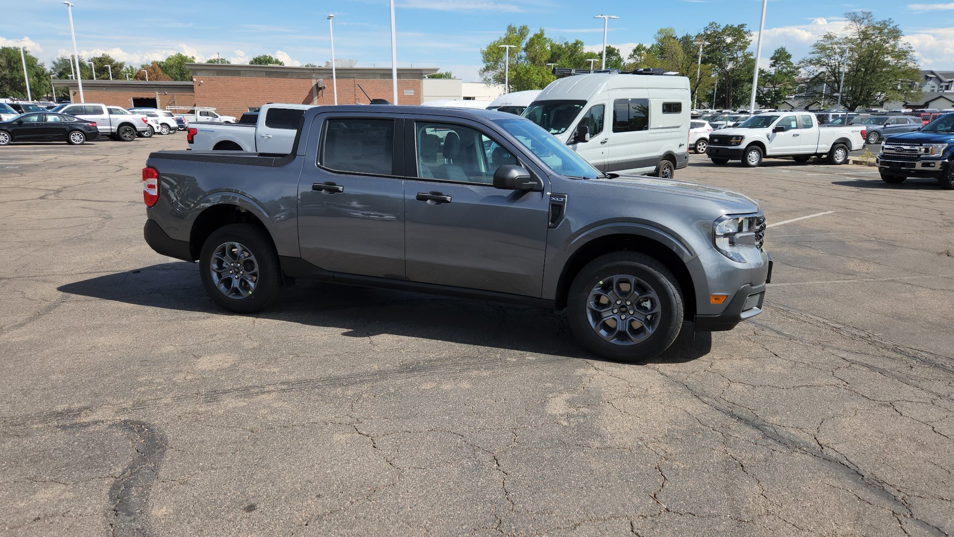 New 2026 Carbonized Gray Metallic Ford XLT image 8
