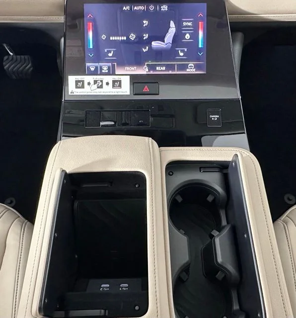 New 2026 Radiant White INFINITI PURE image 23
