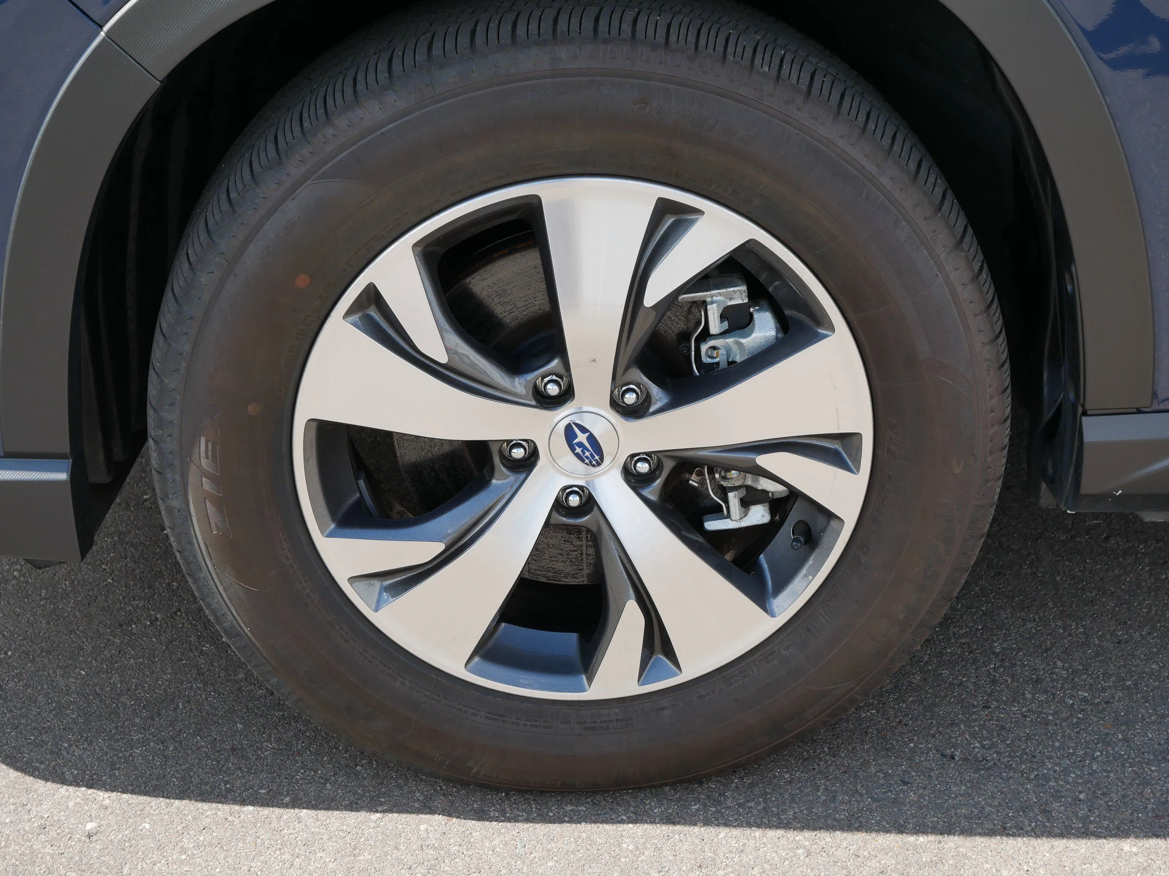 Used 2025 Cosmic Blue Pearl Subaru Premium image 15