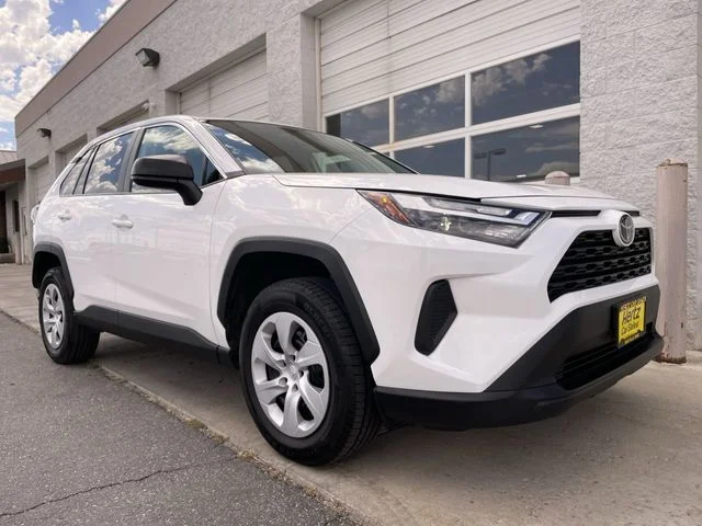 Used 2025 White Toyota LE image 10