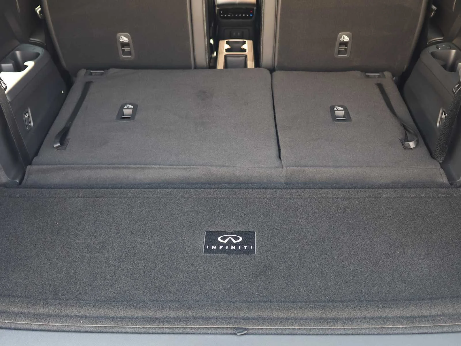 Certified Used 2027 Graphite Shadow/Black Obsidian INFINITI SPORT image 28
