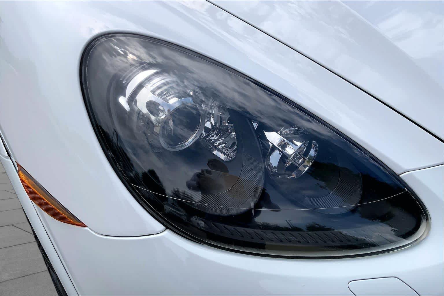 Used 2013 White Porsche Turbo image 27