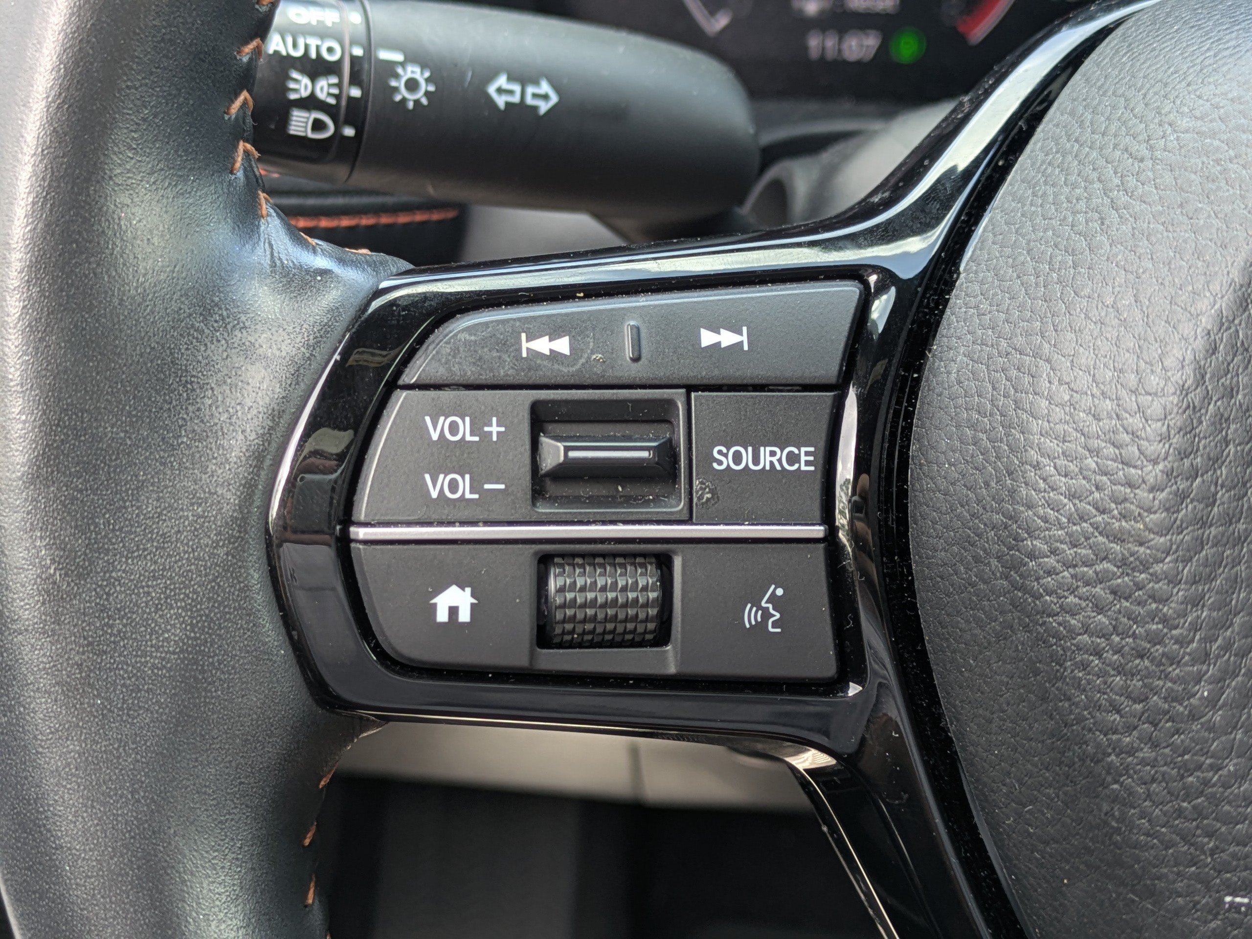 Used 2024  Honda Sport image 19
