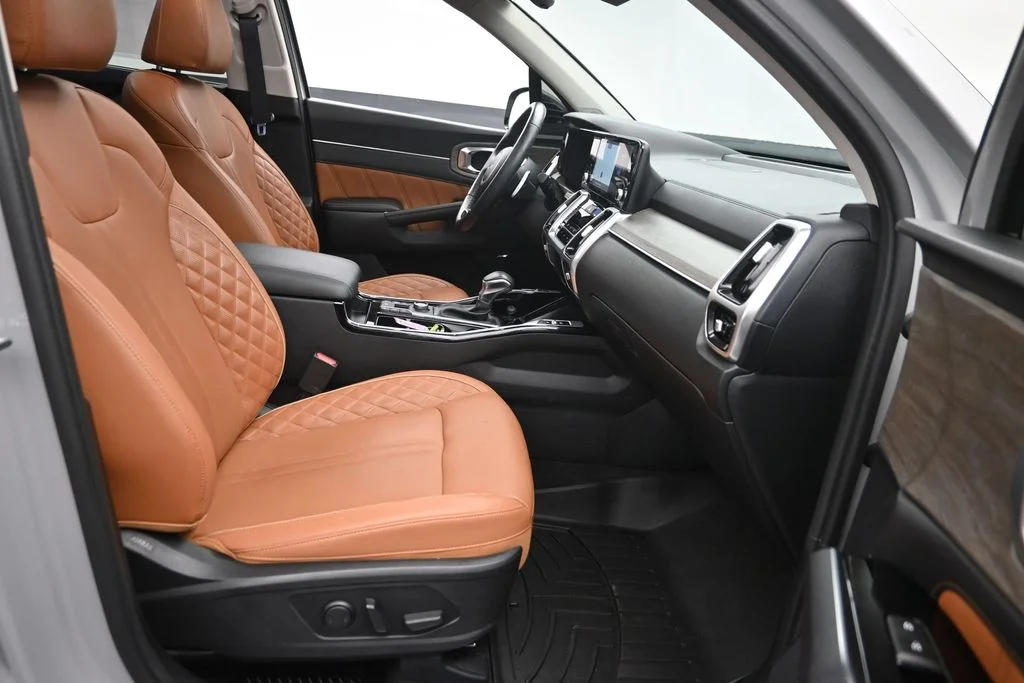 Used 2023 Gray Kia X-Line SX Prestige image 9