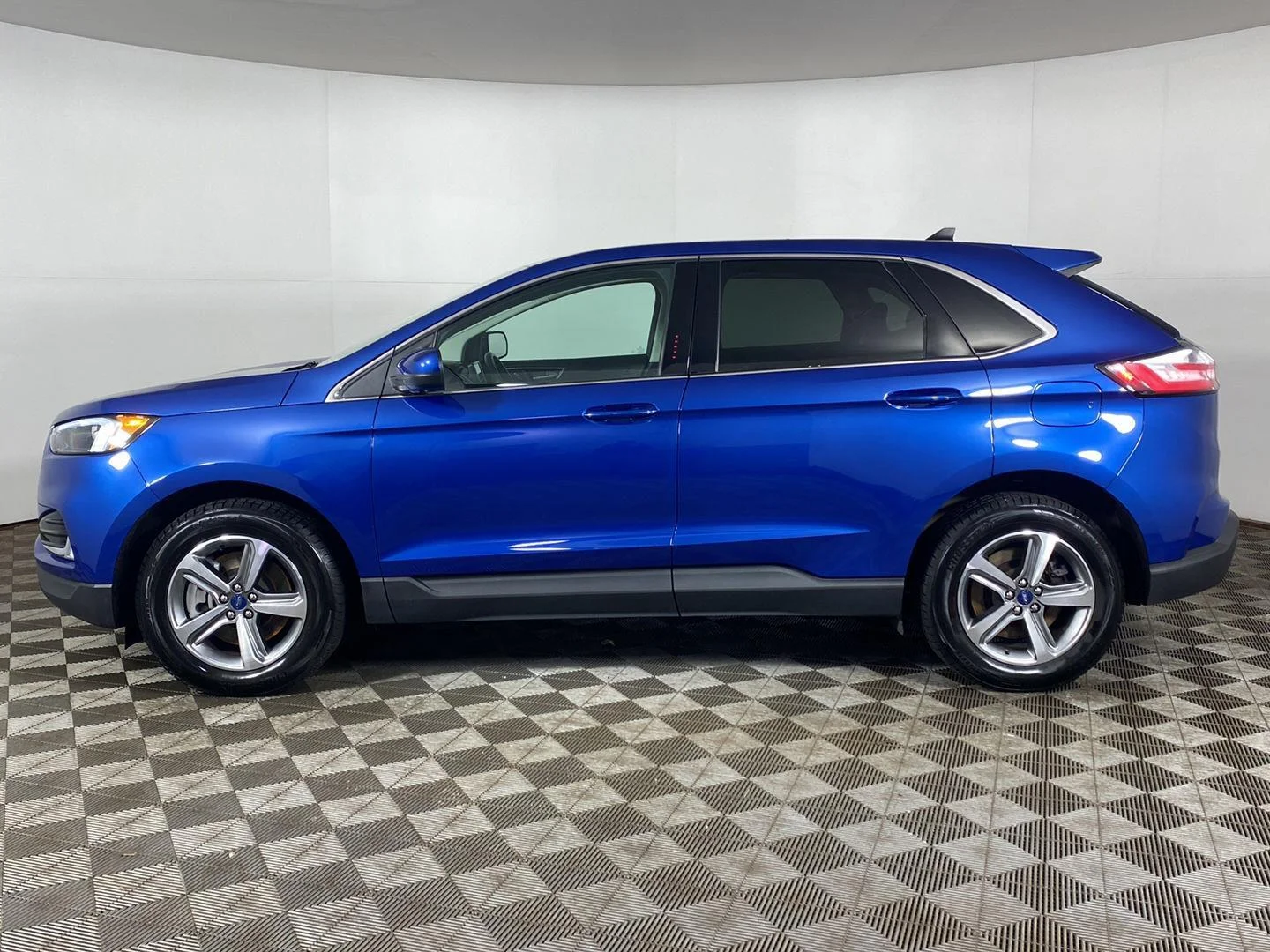 Used 2022 Blue Metallic Ford SEL image 26