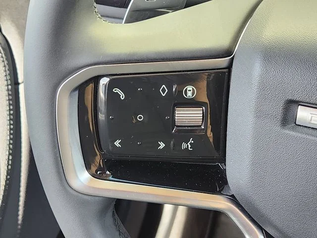 Used 2025 Gray Land Rover S image 27