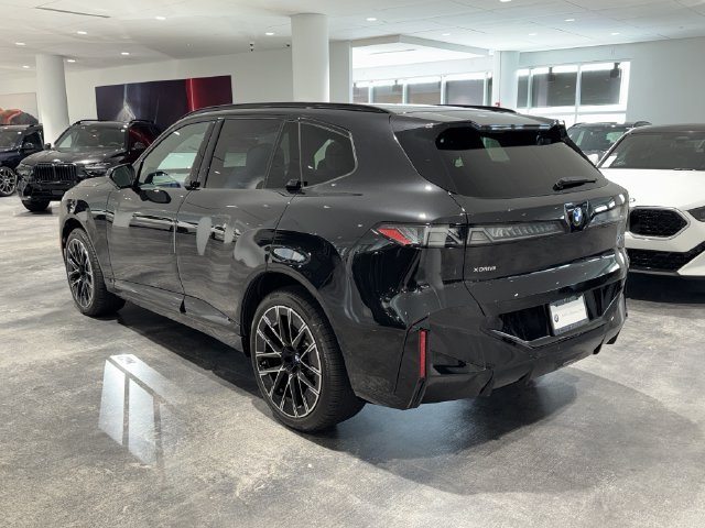 New 2027 Black Sapphire Metallic BMW  image 5