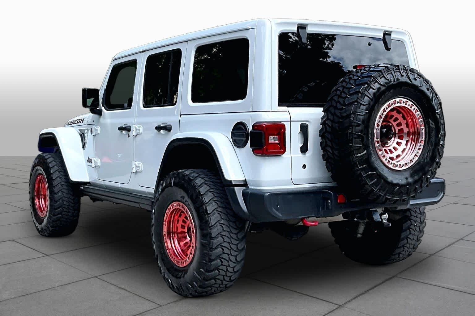 Used 2020 Bright White Clearcoat Jeep Rubicon image 11