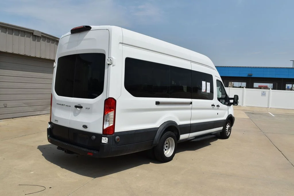 Used 2019 White Ford XLT image 8