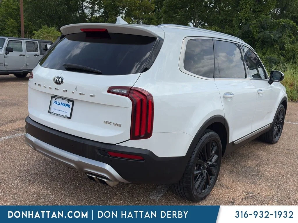 Used 2020 White Kia SX image 3