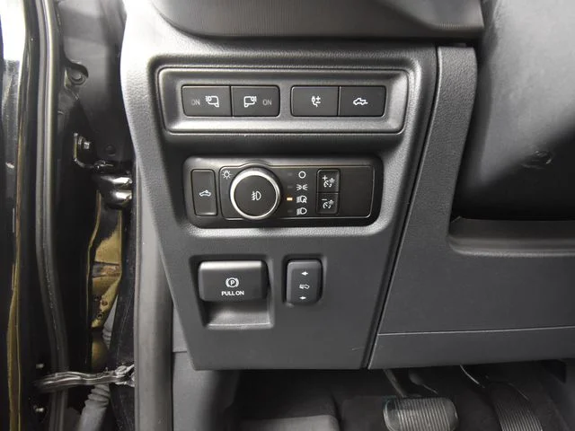 2023 Ford F-150 Platinum - Photo 33