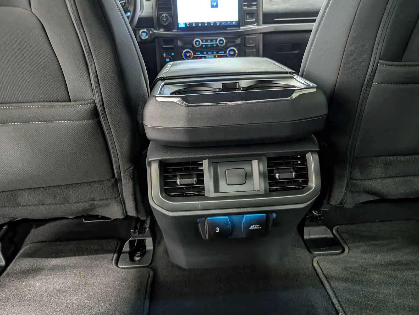 Used 2024 Agate Black Metallic Ford XLT image 22